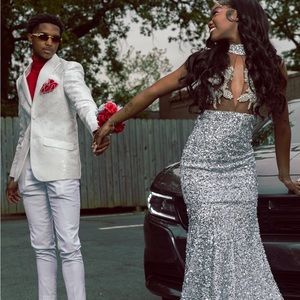 Custom made prom dress, size sm, only worn on prom night of May 2023